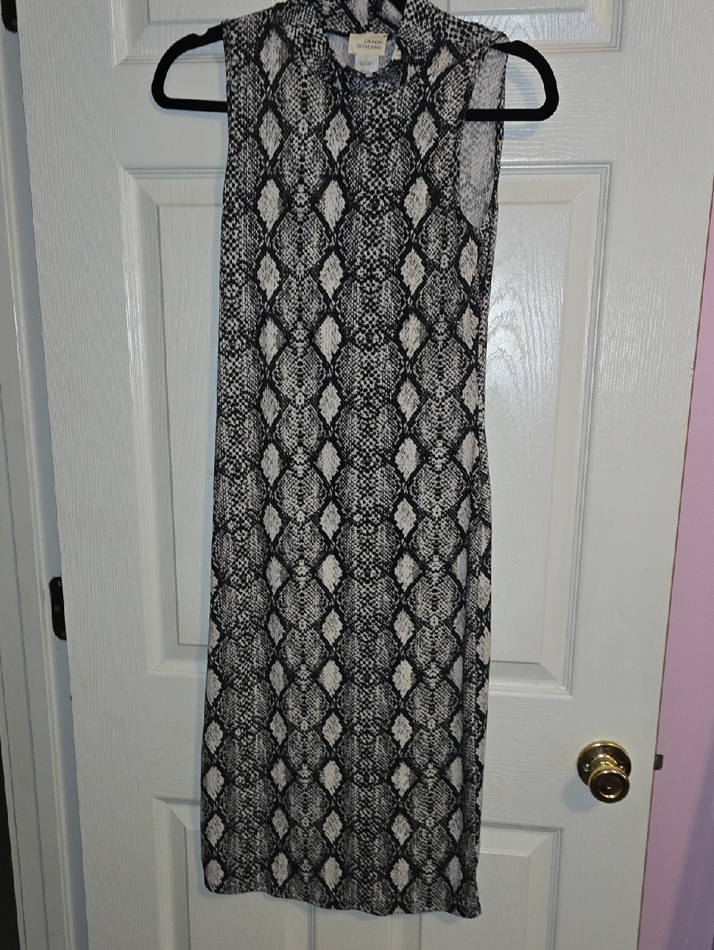 Caution To The Wind Sleeveless Snake-Print Midi Dress in Black and White